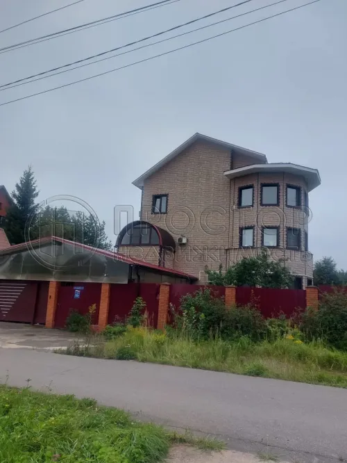 Дом, 380 м.кв.