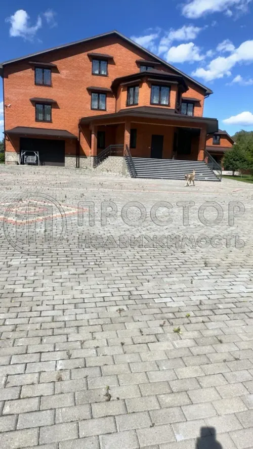 Дом, 1174.5 м.кв.