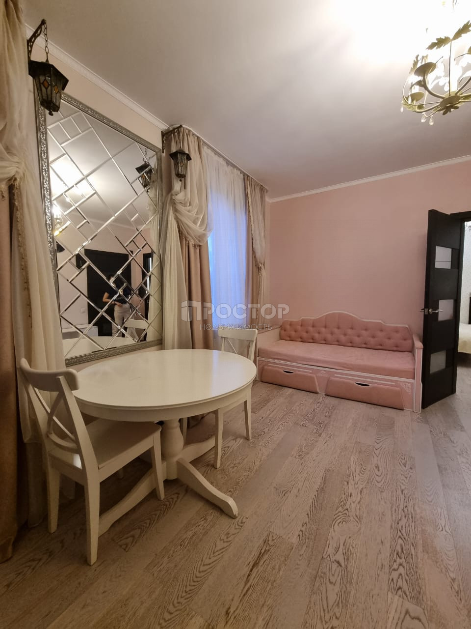 1-комнатная квартира, 42.7 м² - фото 2