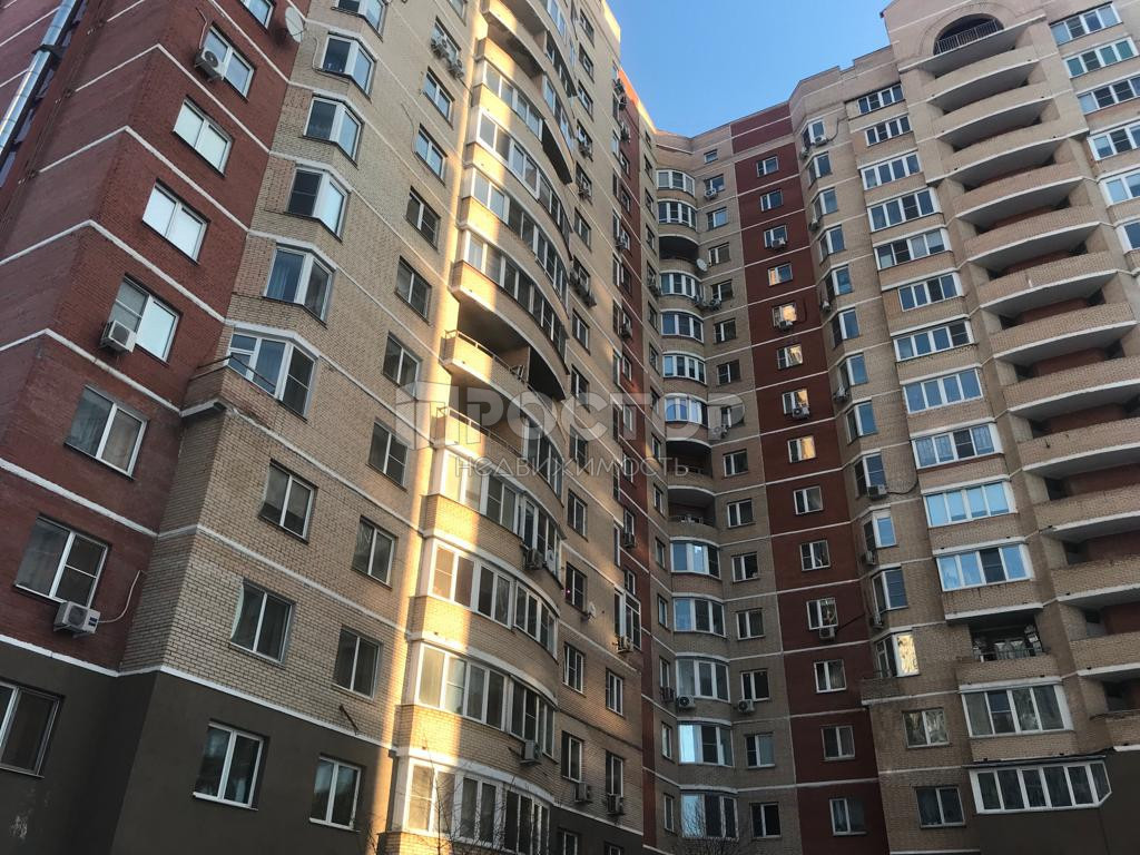2-комнатная квартира, 79.7 м² - фото 2