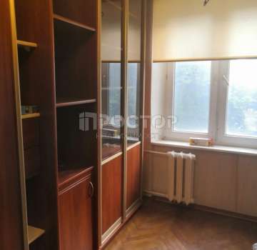 Продается квартира на Окской 40
