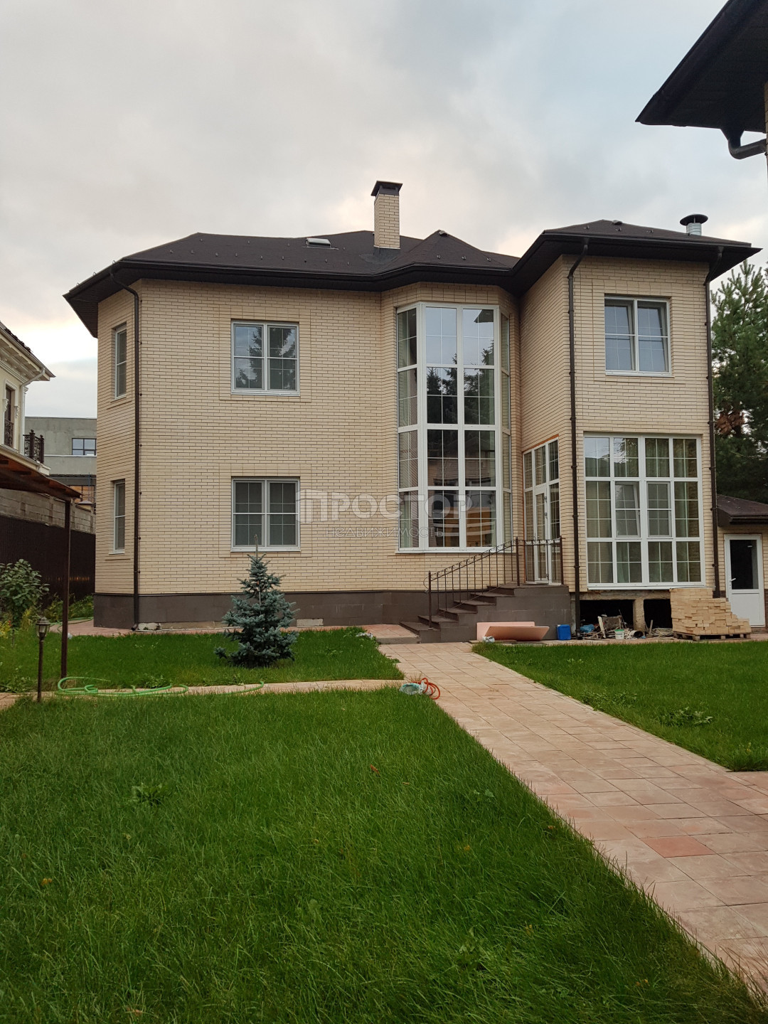 Коттедж, 400 м² - фото 2