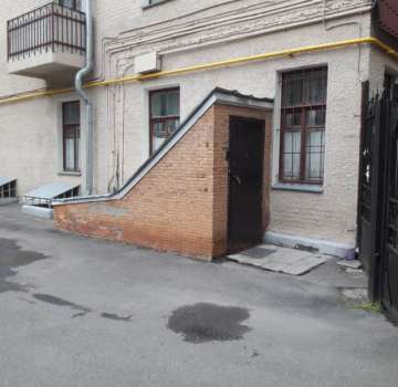 Продается коммерческое помещение в центре Москвы.