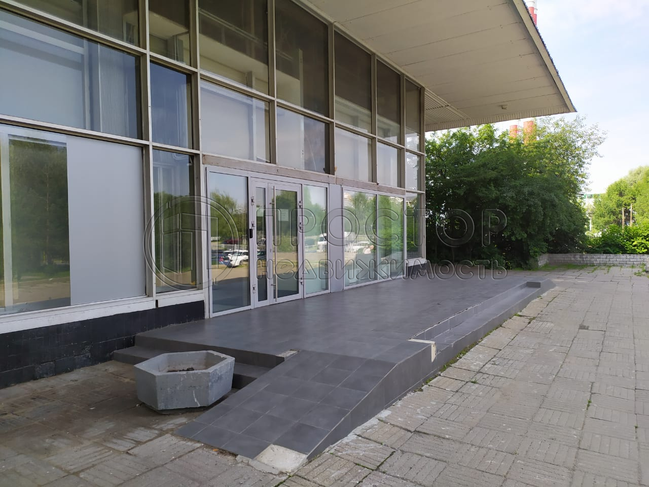 Коммерческая недвижимость, 650.8 м² - фото 2