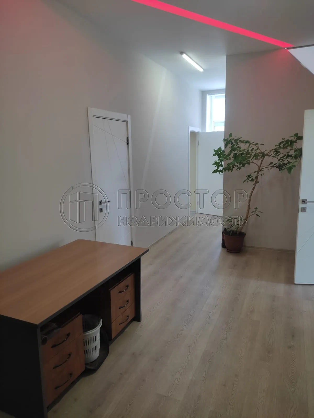 Коммерческая недвижимость (офисное), 140.6 м² - фото 6