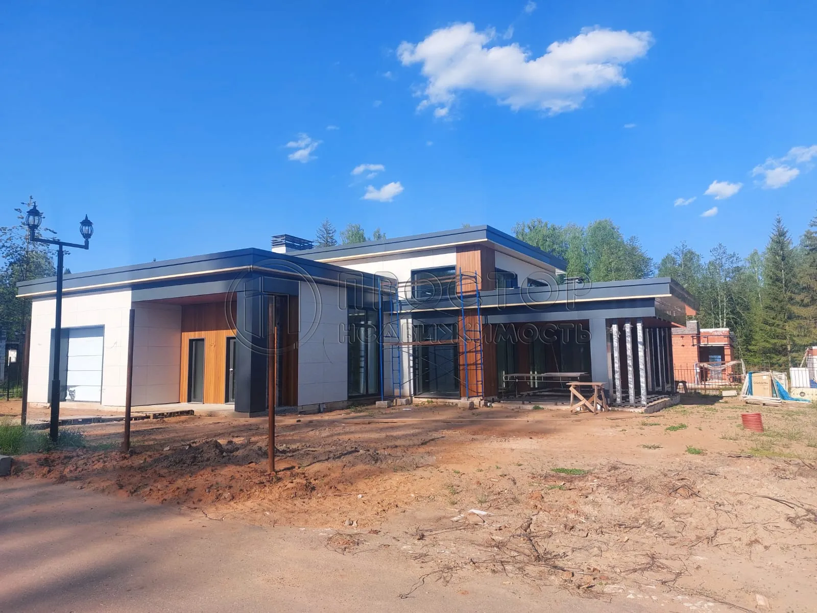 Дом, 253 м² - фото 2