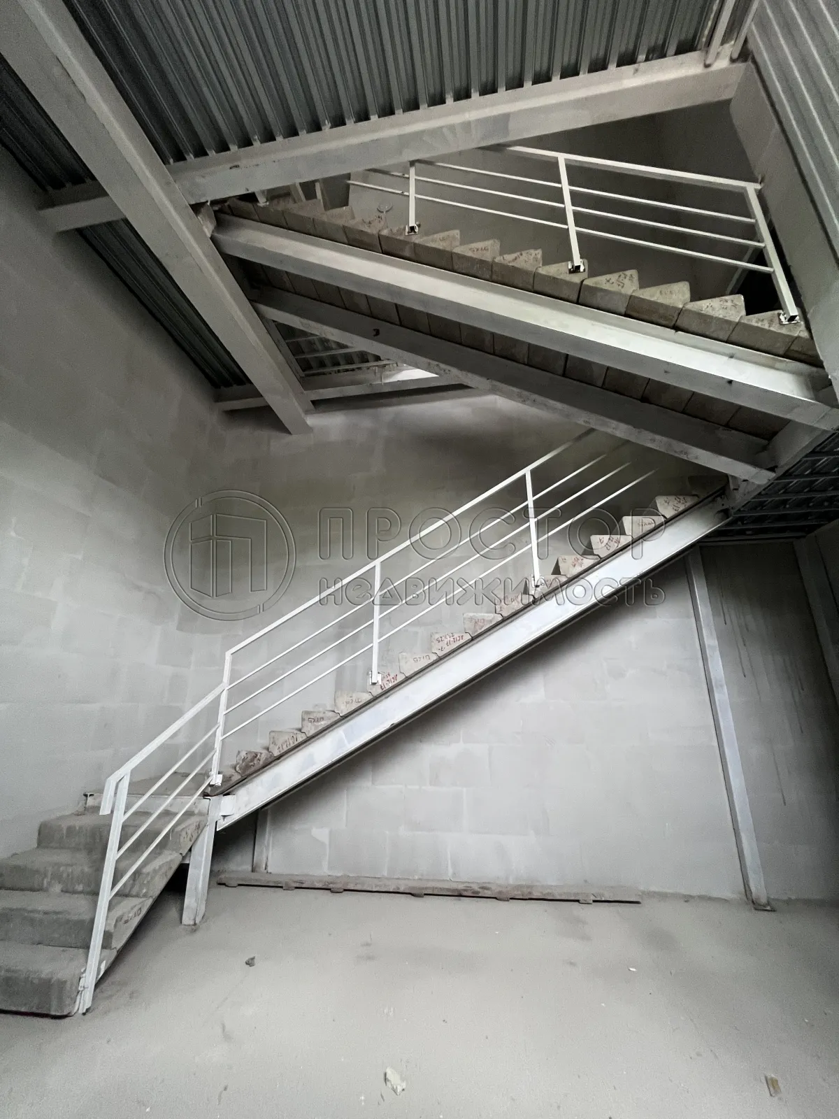 Коммерческая недвижимость (складское), 1300 м² - фото 5