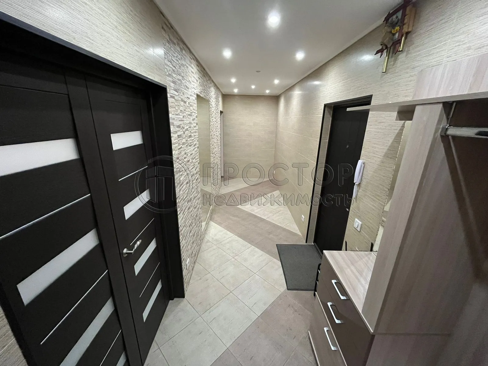 3-комнатная квартира, 81.3 м² - фото 2