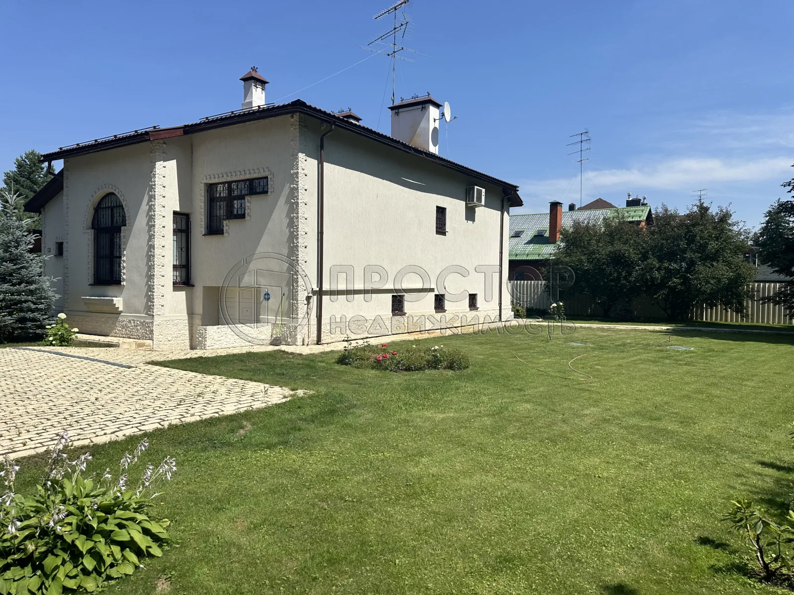 Дом, 345.7 м² - фото 2