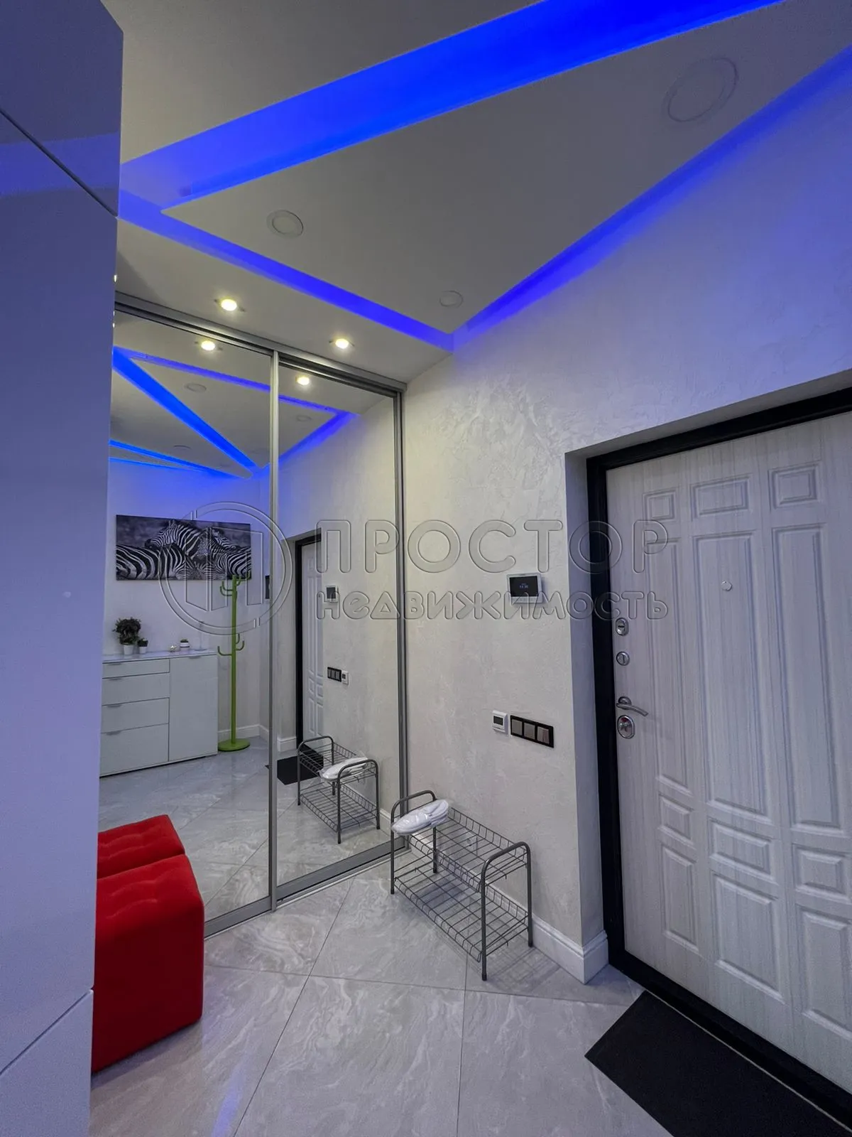 1-комнатная квартира, 55.7 м² - фото 2