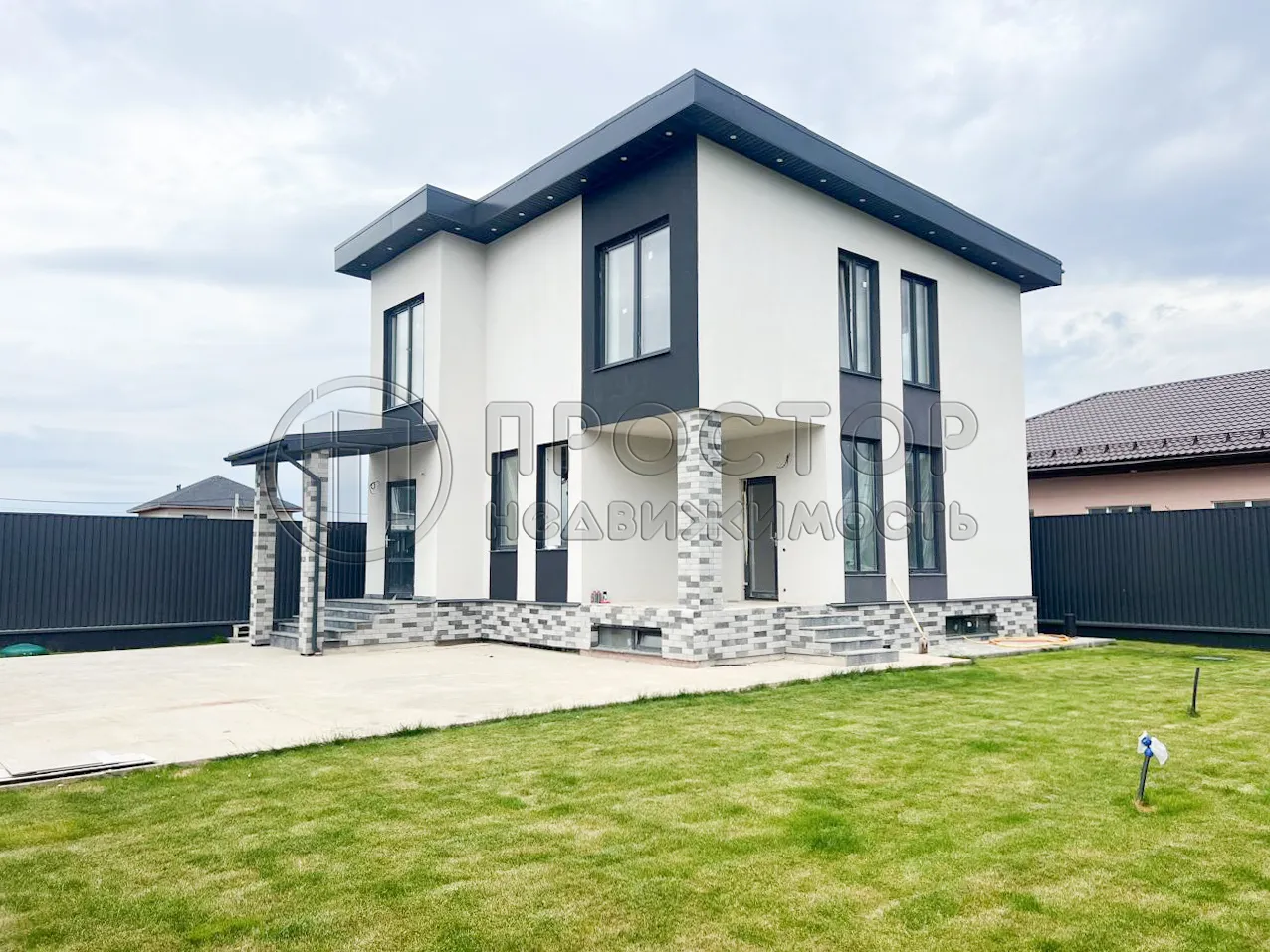 Дом, 217 м² - фото 2