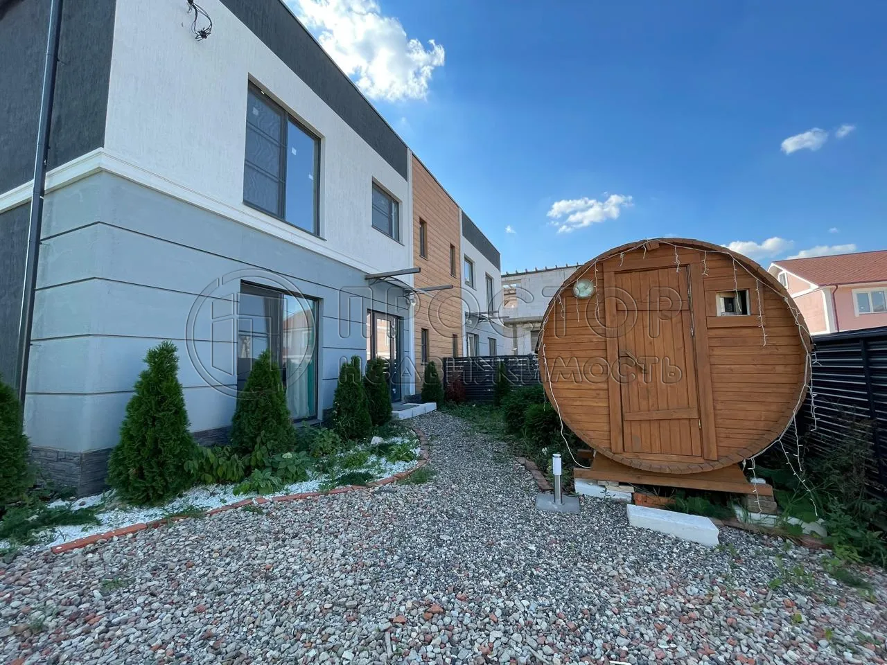 Дом, 259.7 м² - фото 2