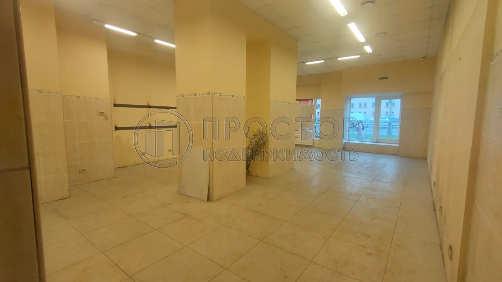 Коммерческая недвижимость (свободного назначения), 200 м² - фото 3