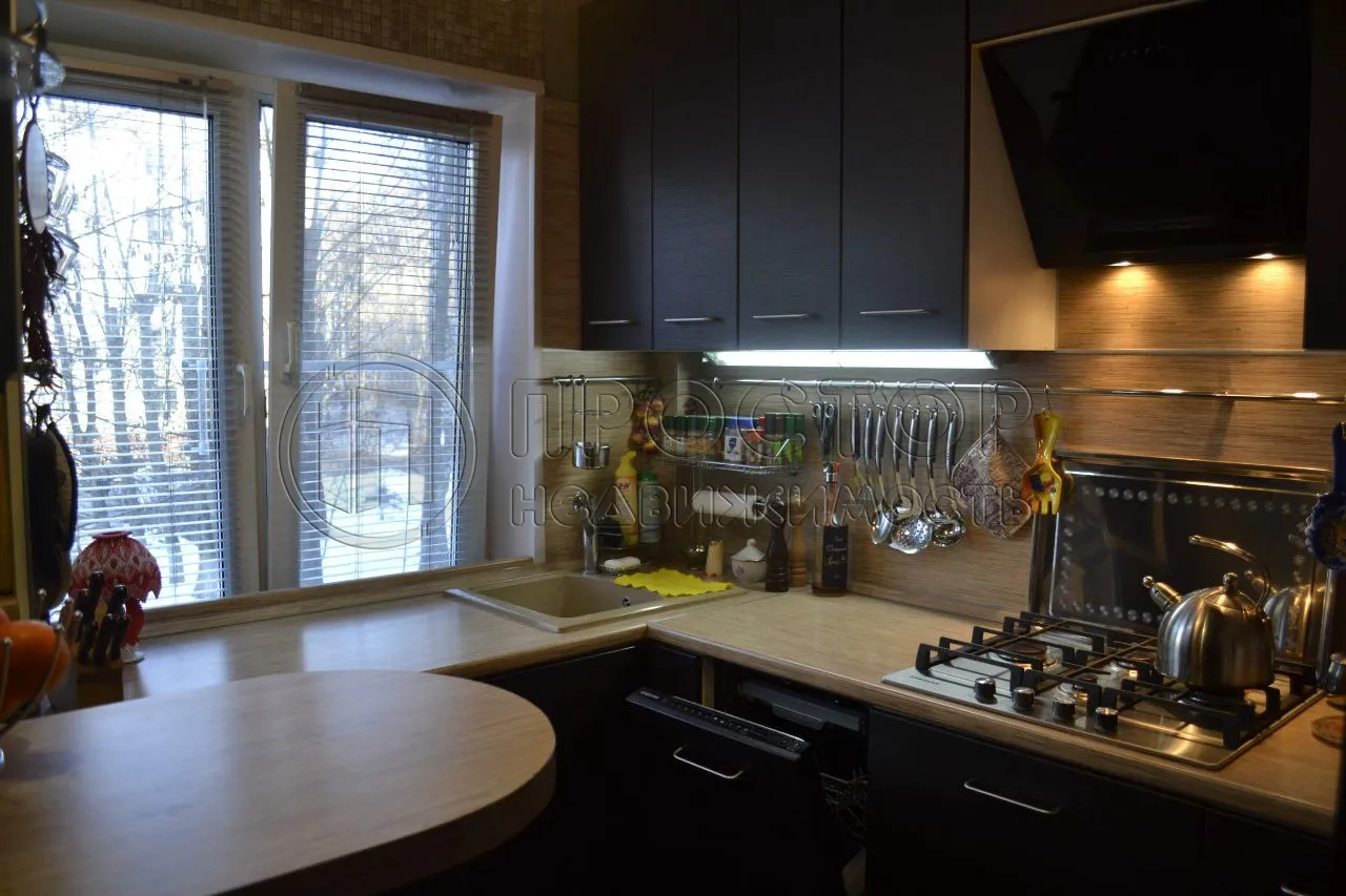 3-комнатная квартира, 58.4 м² - фото 2