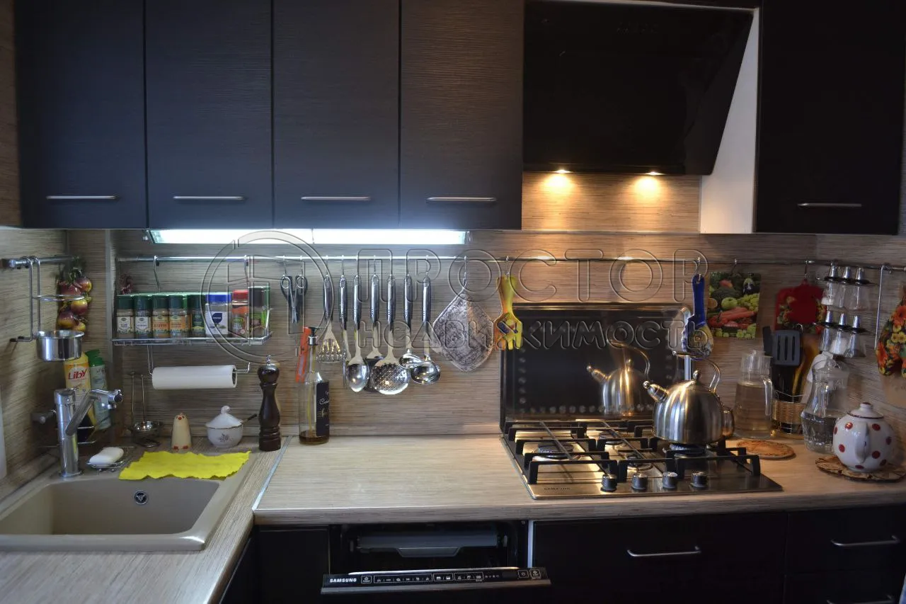 3-комнатная квартира, 58.4 м² - фото 4