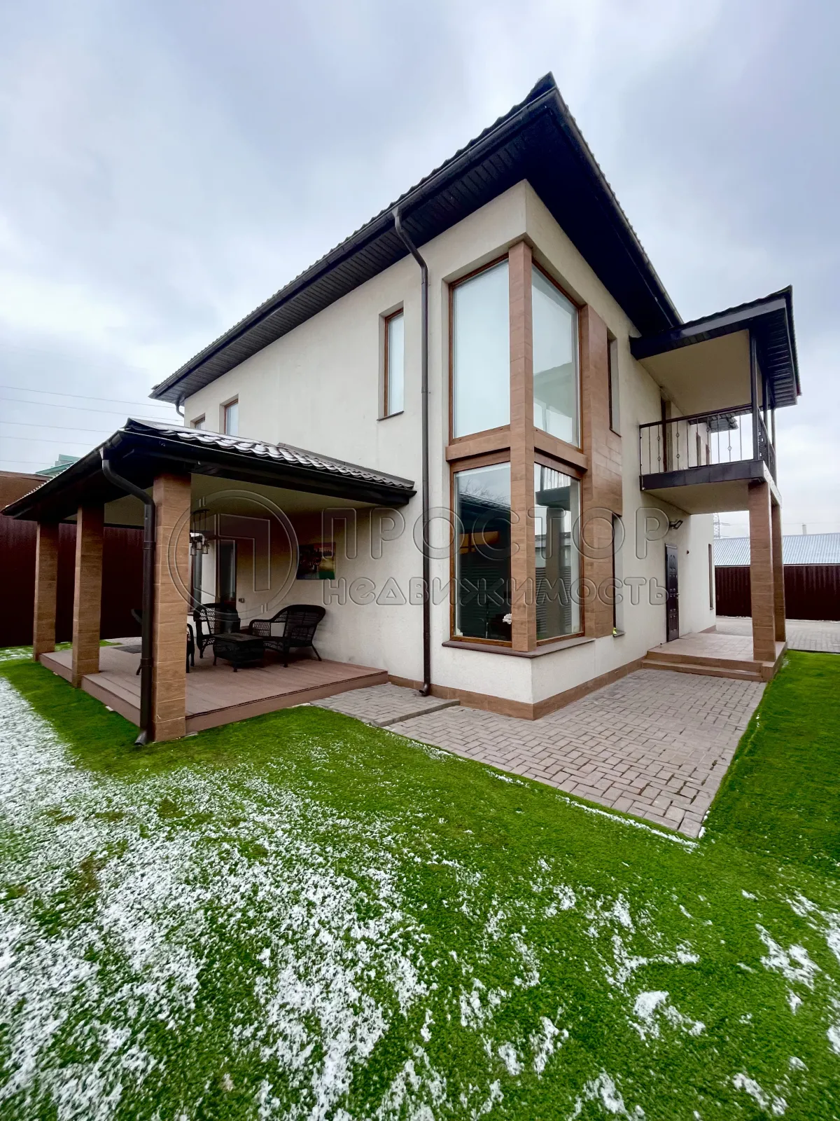 Дом, 240 м² - фото 2