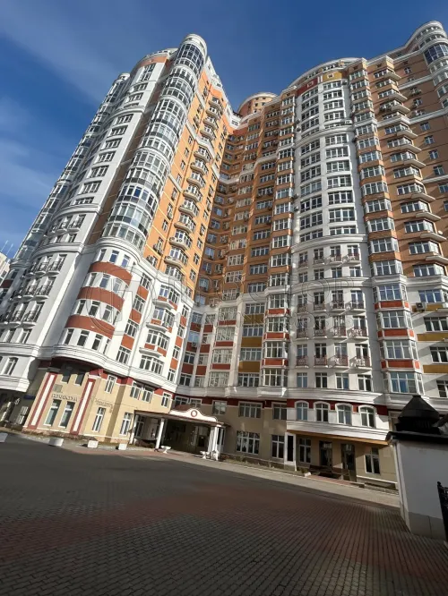 4-комнатная квартира, 191.2 м² - фото 2