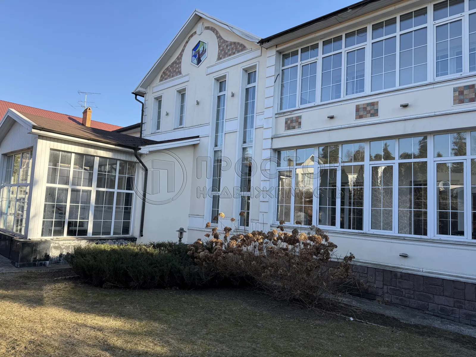 Дом, 430 м² - фото 2