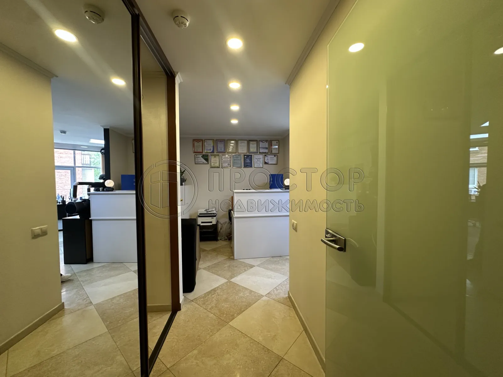 Коммерческая недвижимость (офисное), 201.5 м² - фото 11