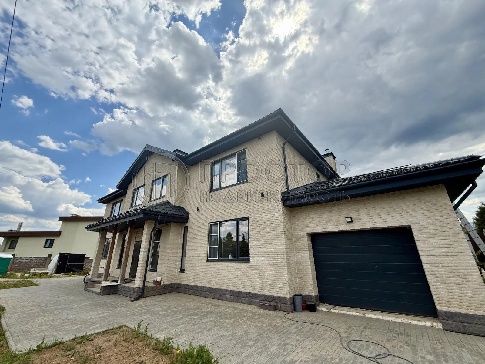 Дом, 450 м² - фото 2