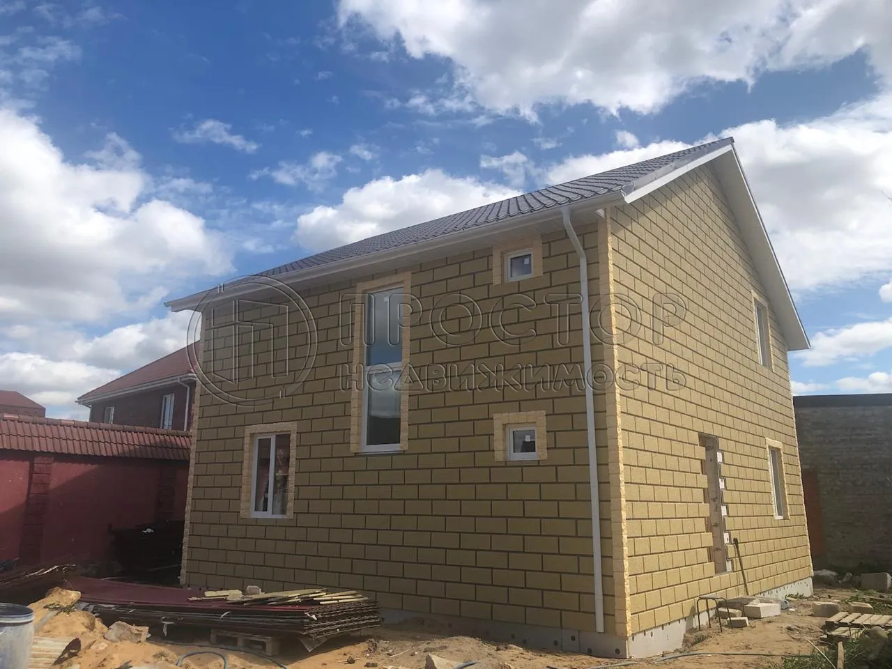 Дом, 180 м² - фото 2