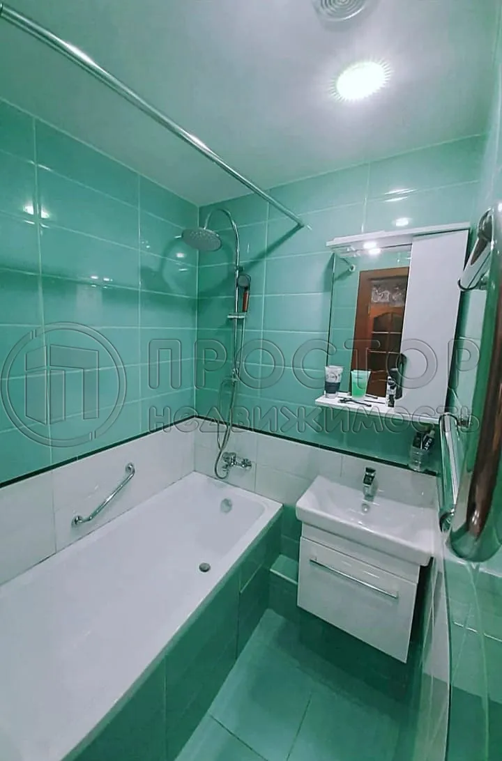 4-комнатная квартира, 63.2 м² - фото 2