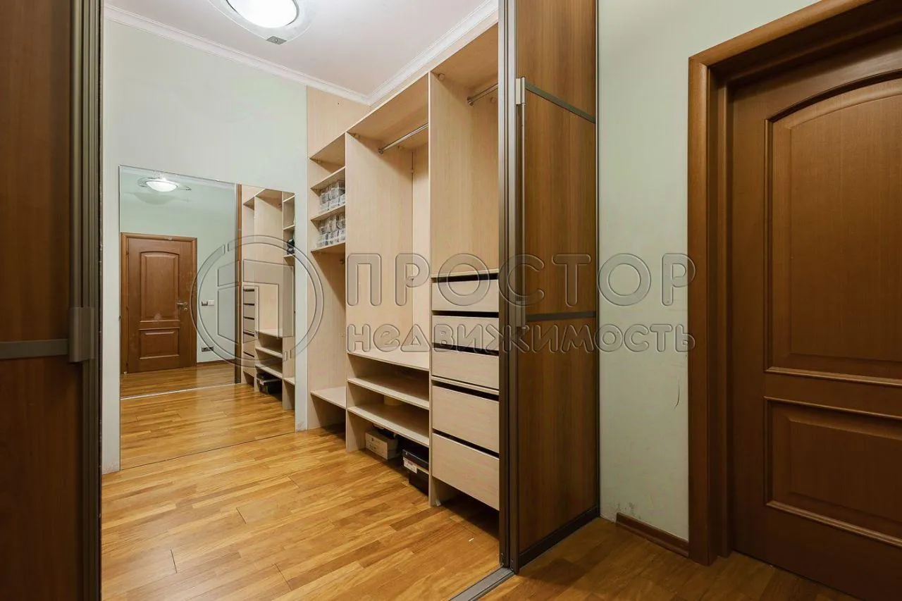 4-комнатная квартира, 198.8 м² - фото 10