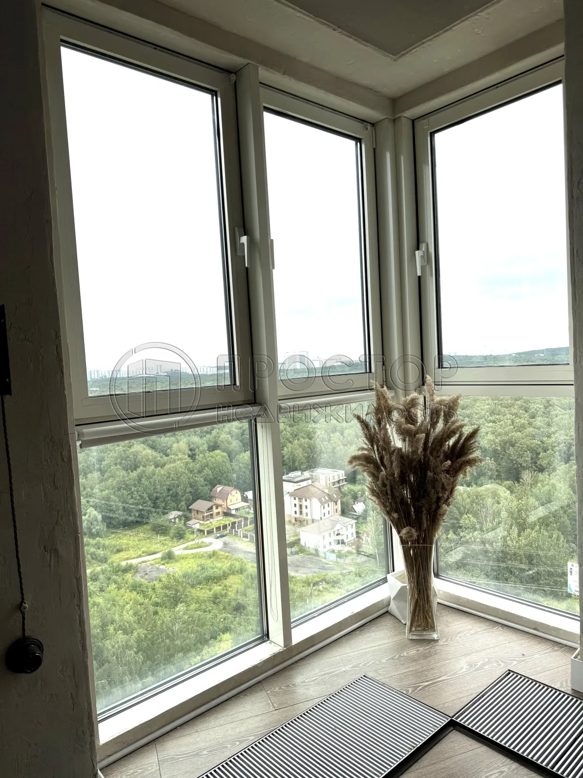 1-комнатная квартира, 58.7 м² - фото 2