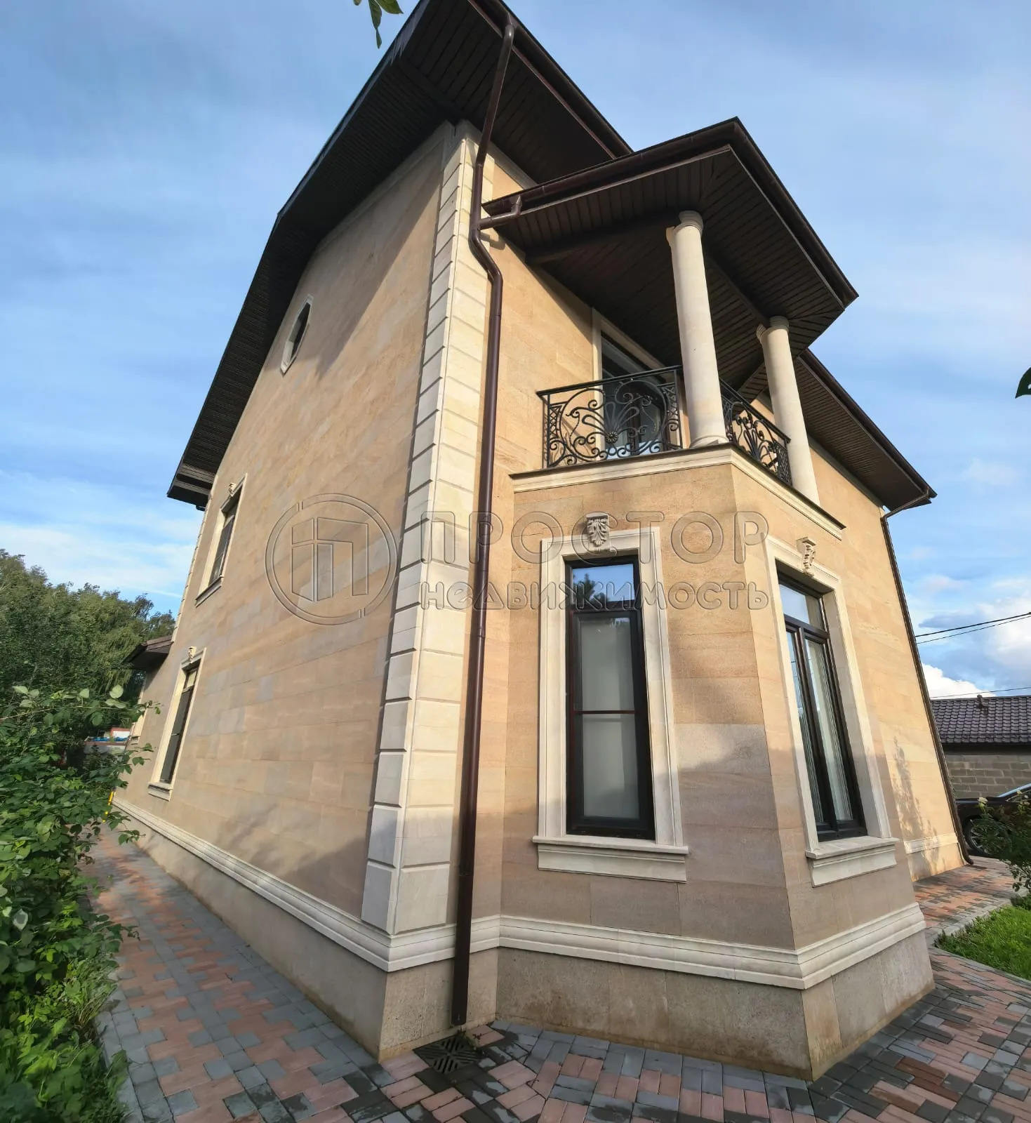 Дом, 304 м² - фото 2