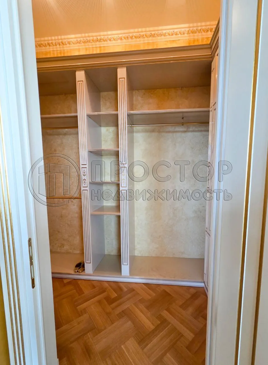 7-комнатная квартира, 325.1 м² - фото 42