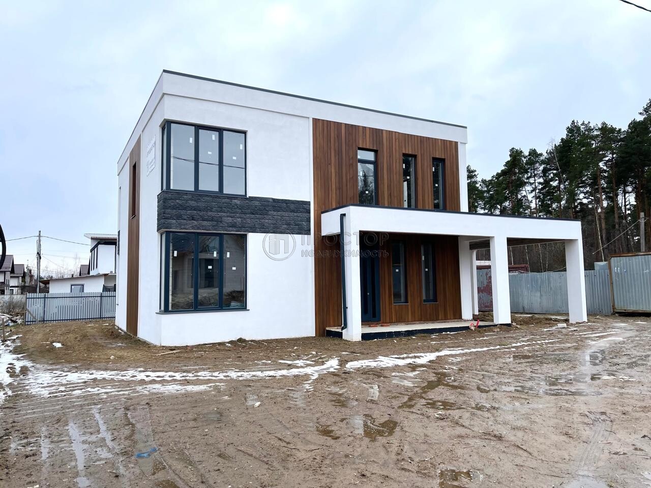 дом, 200 м² - фото 2