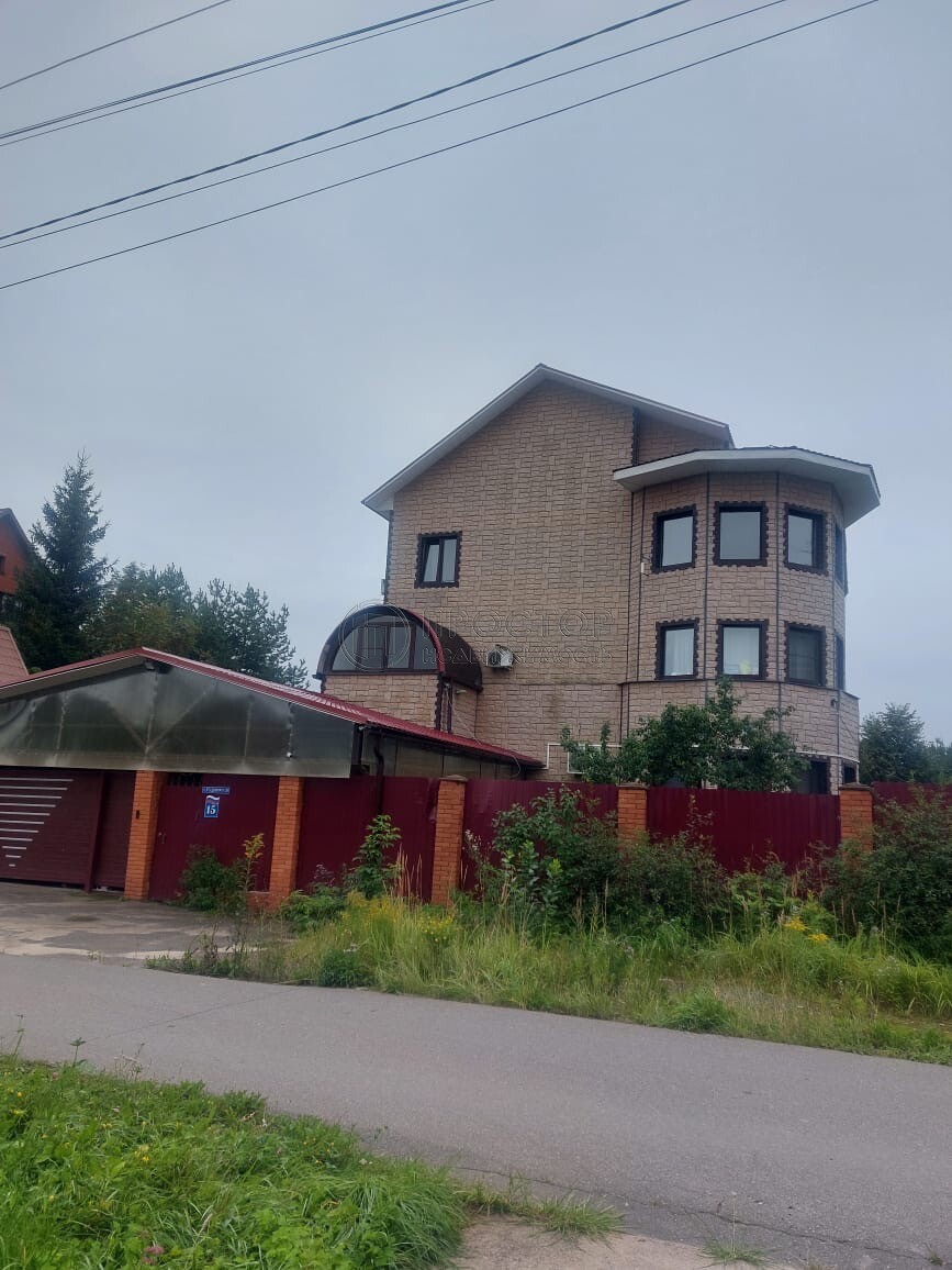 дом, 380 м² - фото 2