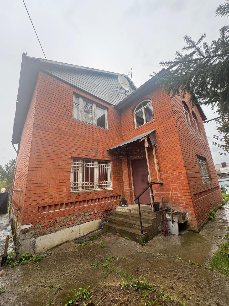 дом, 245 м² - фото 2