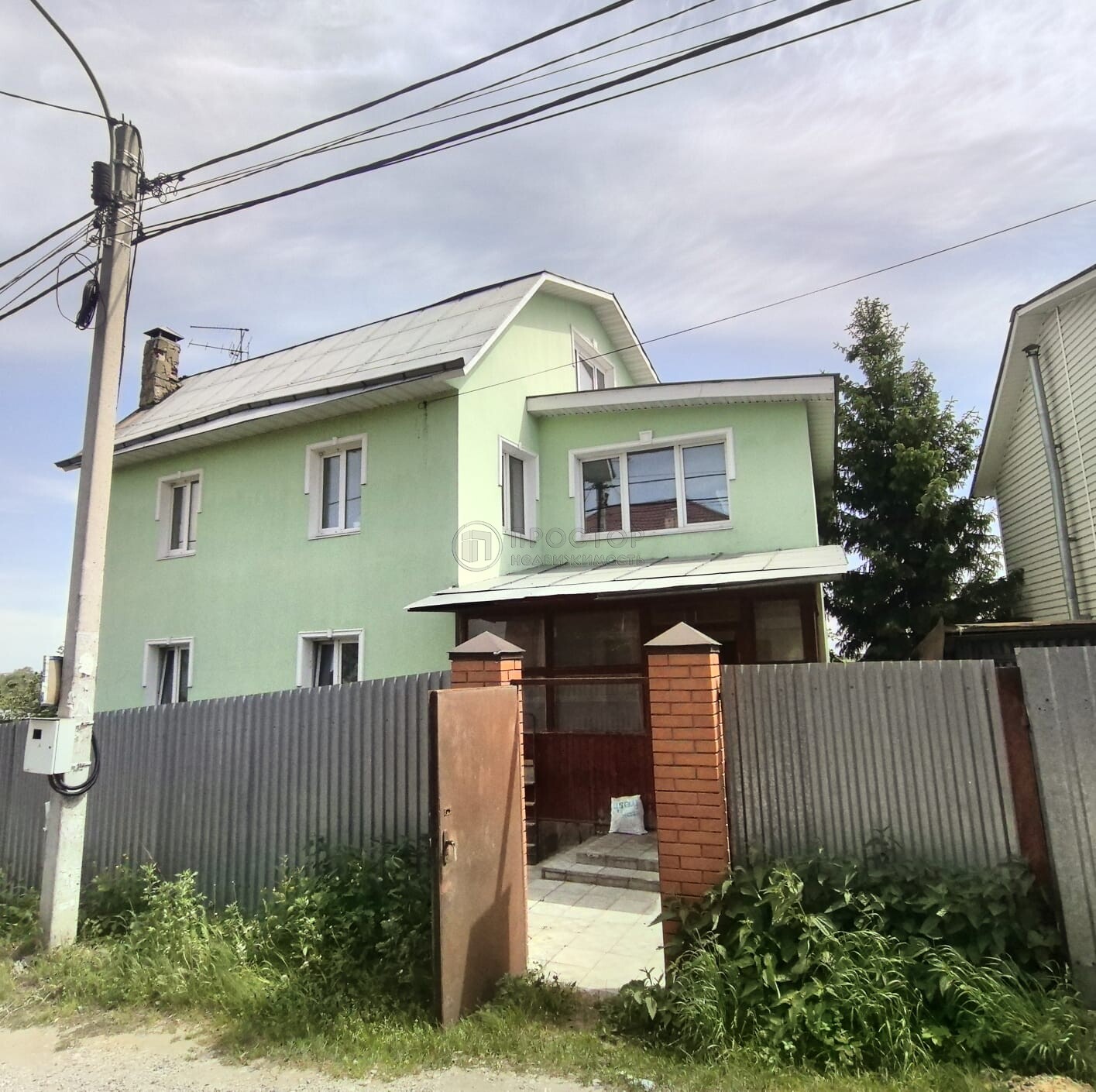 дом, 238 м² - фото 2