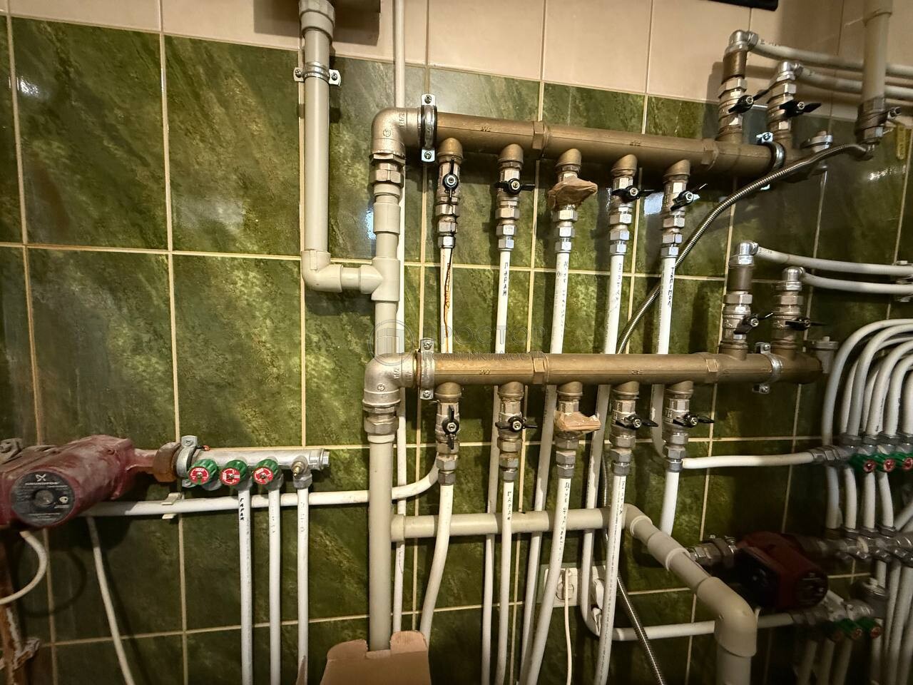 дом, 320 м² - фото 446