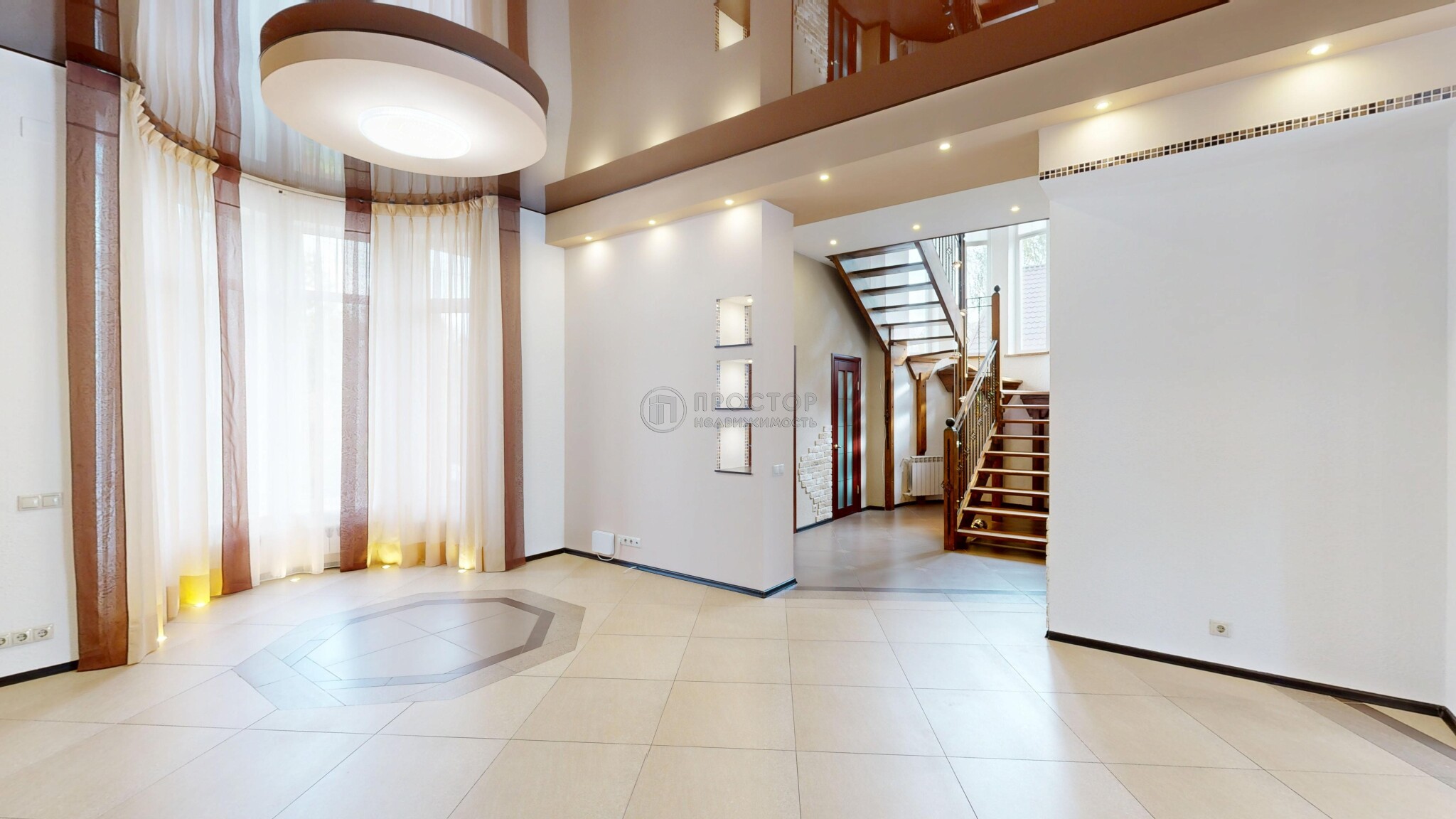 дом, 221.5 м.кв.