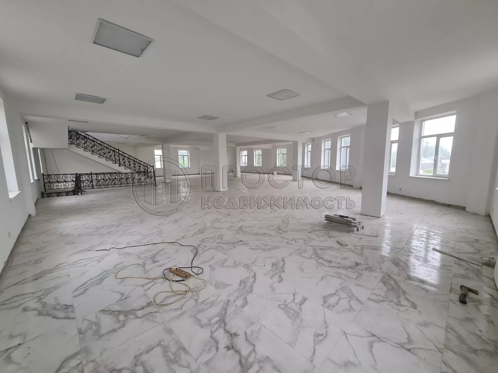 Коммерческая недвижимость (офисное), 1365 м² - фото 8