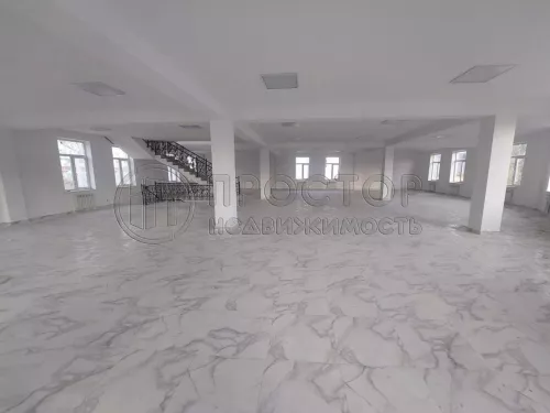 Коммерческая недвижимость (офисное), 1365 м² - фото 2